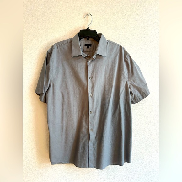 Men's Express Gray Short Sleeve Shirt - Picture 1 of 2